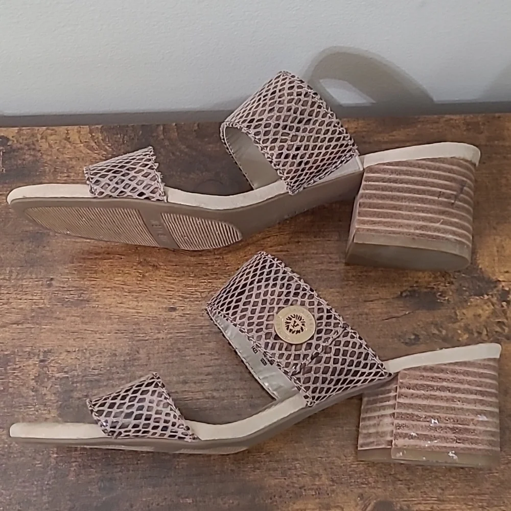 Anne Klein Brown Beige Snakeprint Patterned Heeled Sandals size 9